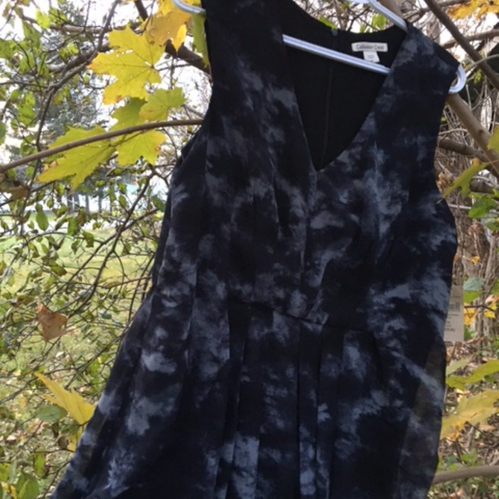 "Lets Party!" Stunning, Cloud print, Chiffon Party Dress Size 14.